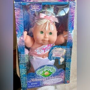 Cabbage patch millennium doll (nib-damaged box) doll children